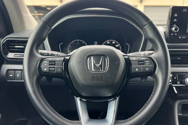 Certified Used 2025 Crystal Black Pearl Honda EX-L image 29