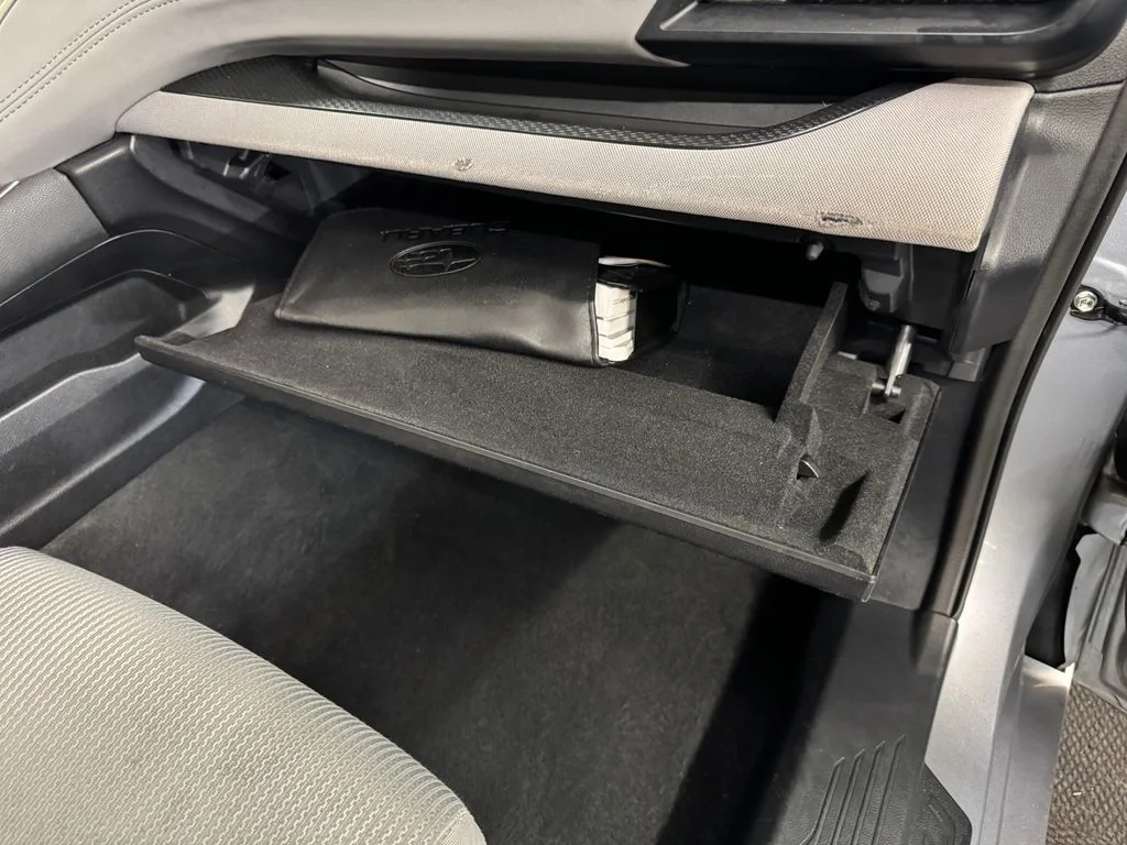 Used 2022 Silver Subaru Premium image 29