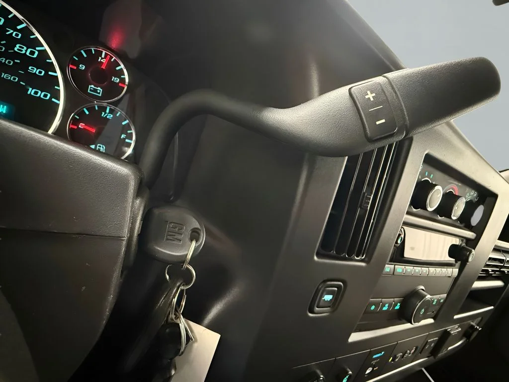 Used 2025 White GMC Work Van image 16