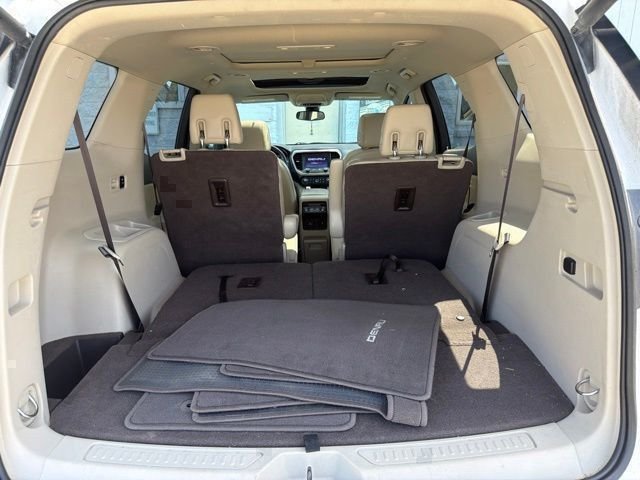 Used 2017 White GMC Denali image 10
