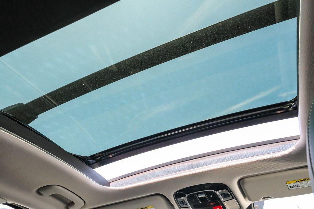 2025 Hyundai Tucson Limited - Photo 19