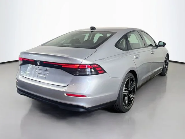 New 2026 Solar Silver Metallic Honda SE image 21