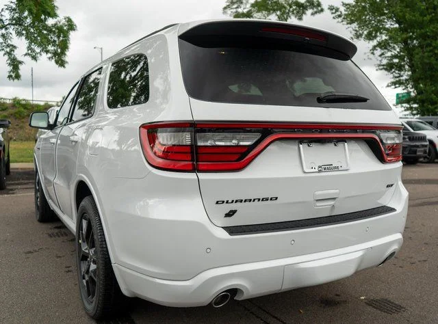 New 2026 White Knuckle Clear-Coat Exterior Paint Dodge GT Plus HEMI V8 image 7