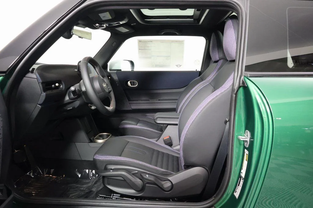 New 2026 British Racing Green MINI Signature Plus image 5