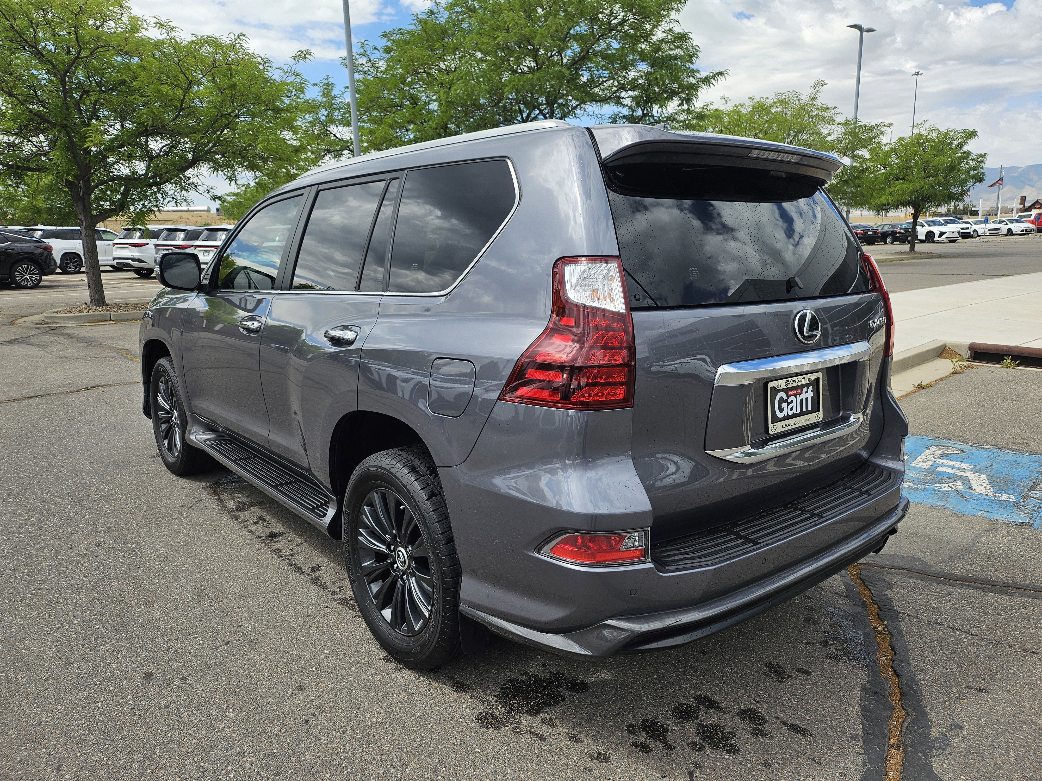 Certified Used 2022 NEBULA GRAY PEARL Lexus 460 Luxury image 8