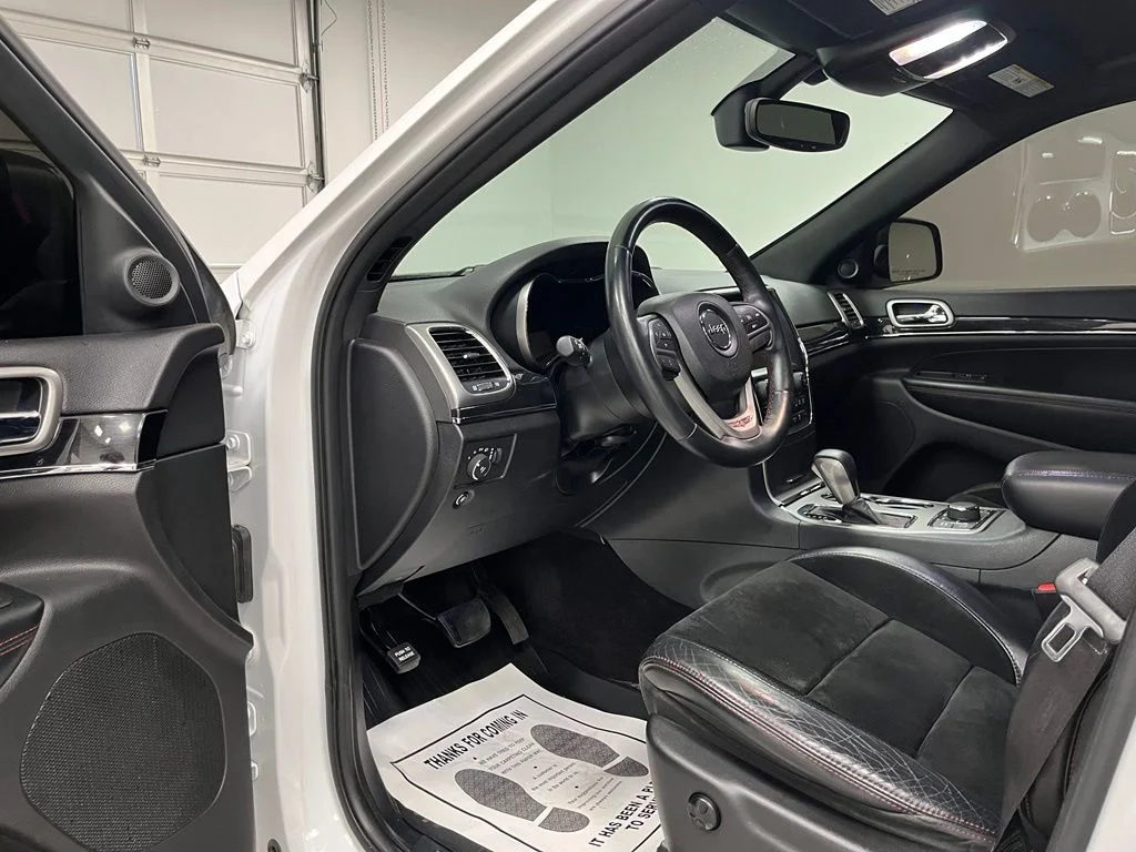 Used 2017 White Jeep Trailhawk image 20
