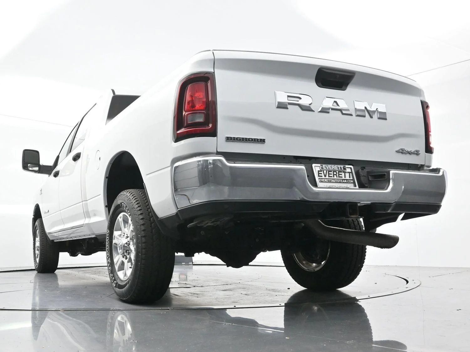 Used 2025 White Ram Big Horn image 47