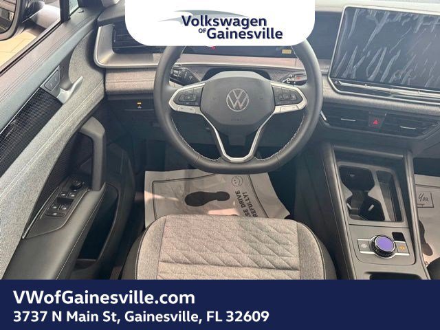 2025 Volkswagen Tiguan S - Photo 11