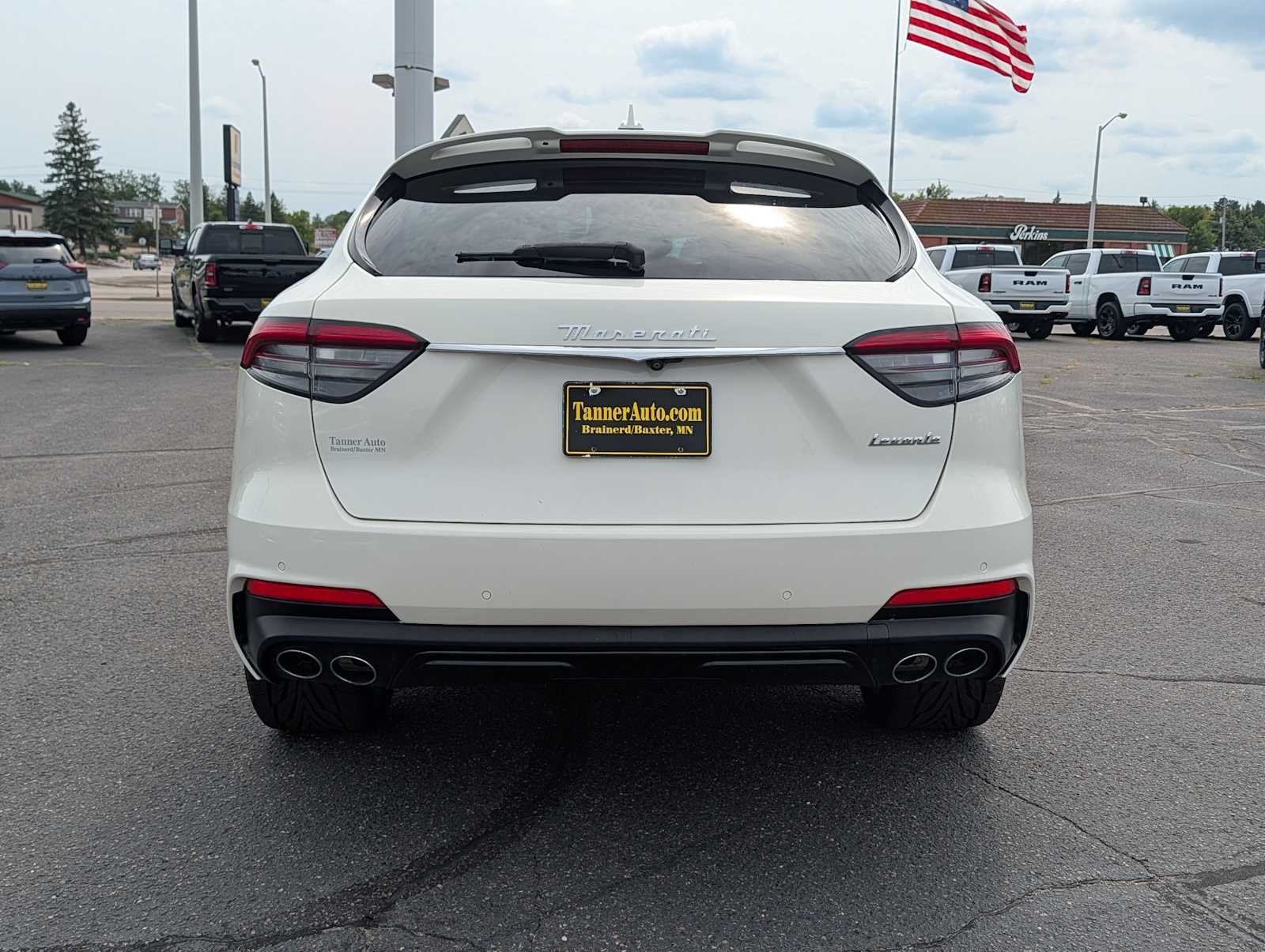 Used 2023 Bianco Maserati Modena image 6