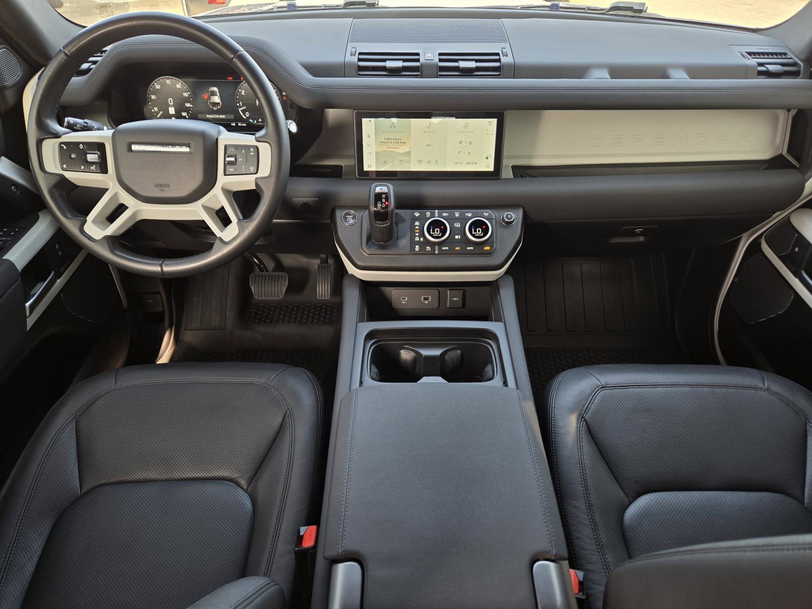 Used 2023 Fuji White Land Rover SE image 24