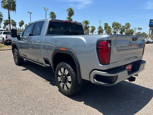 Used 2025 Sterling Metallic GMC Denali image 5