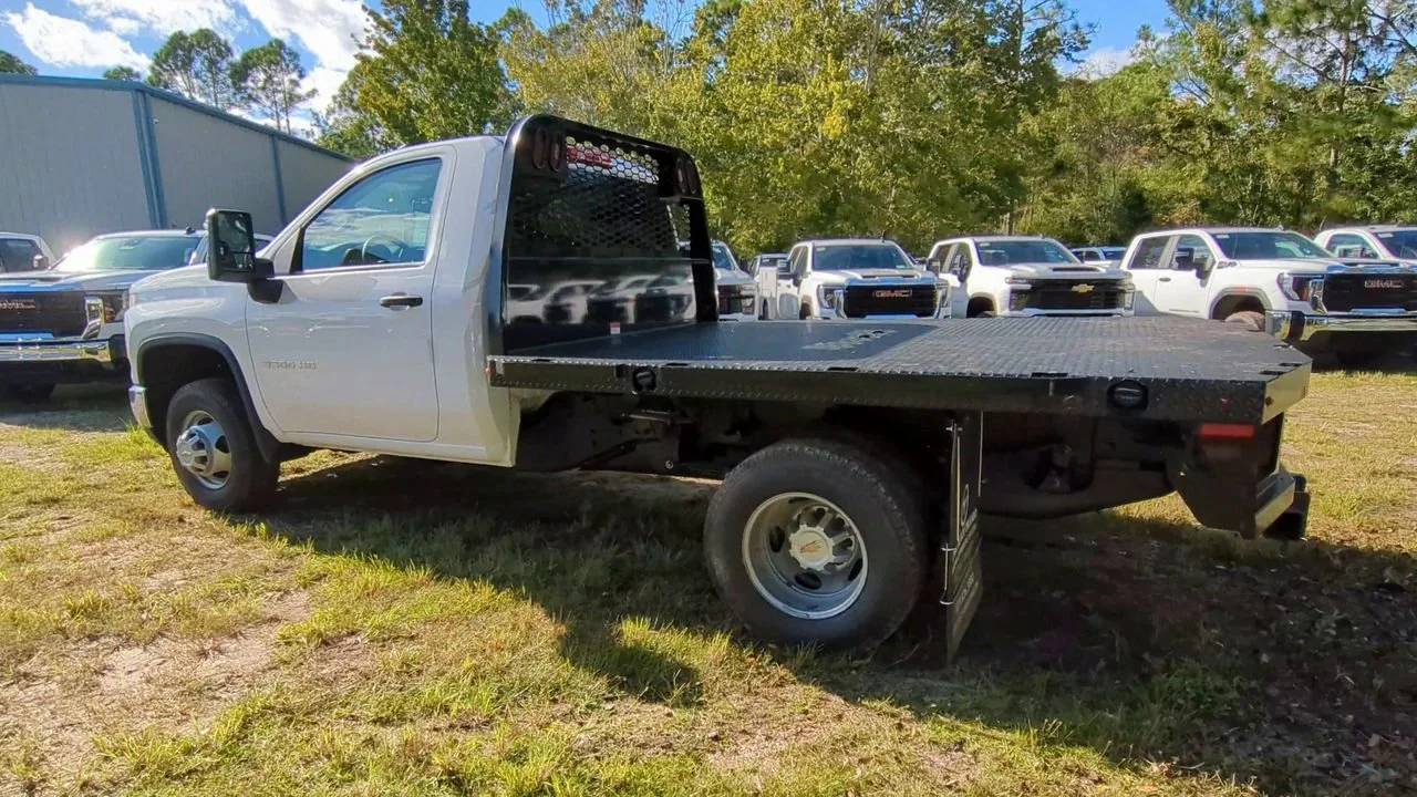 2025 Chevrolet Silverado 3500 HD Work Truck - Photo 6
