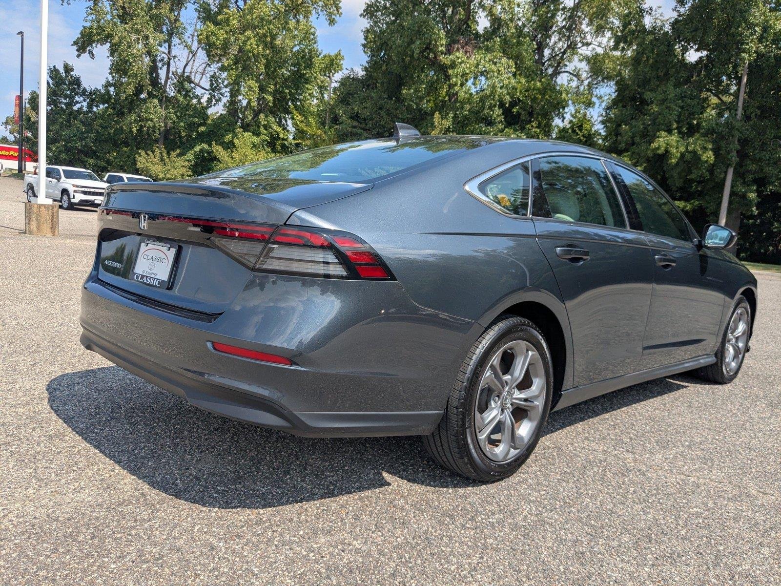Used 2024 Meteorite Gray Metallic Honda EX image 4