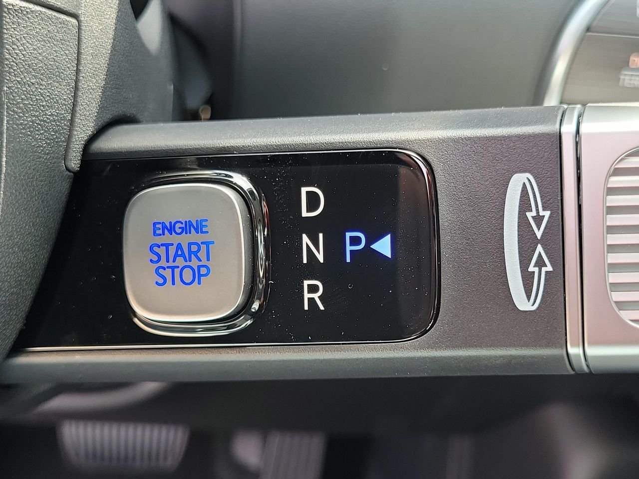 New 2026 Ecotronic Gray Pearl Hyundai SEL Premium AWD image 28