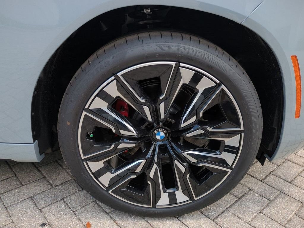 New 2026 Gray Metallic BMW 30 xDrive image 11