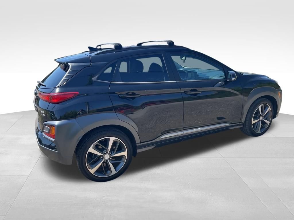 Used 2020 Black Hyundai Ultimate image 13