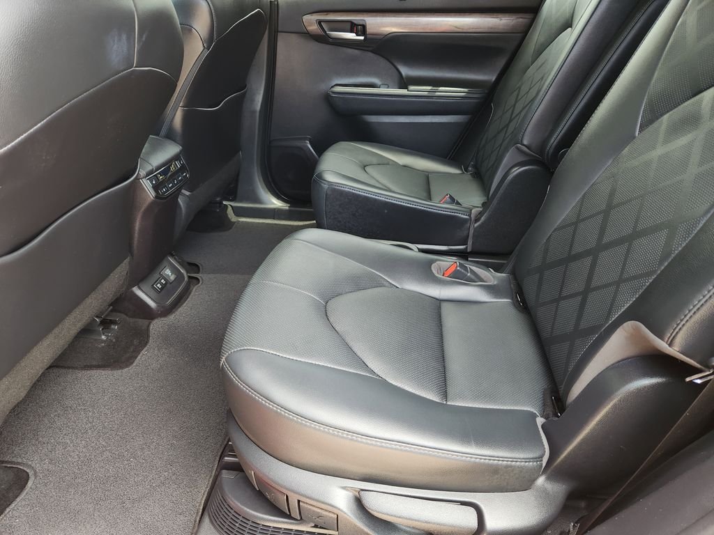 Used 2021 Red Toyota Platinum image 32