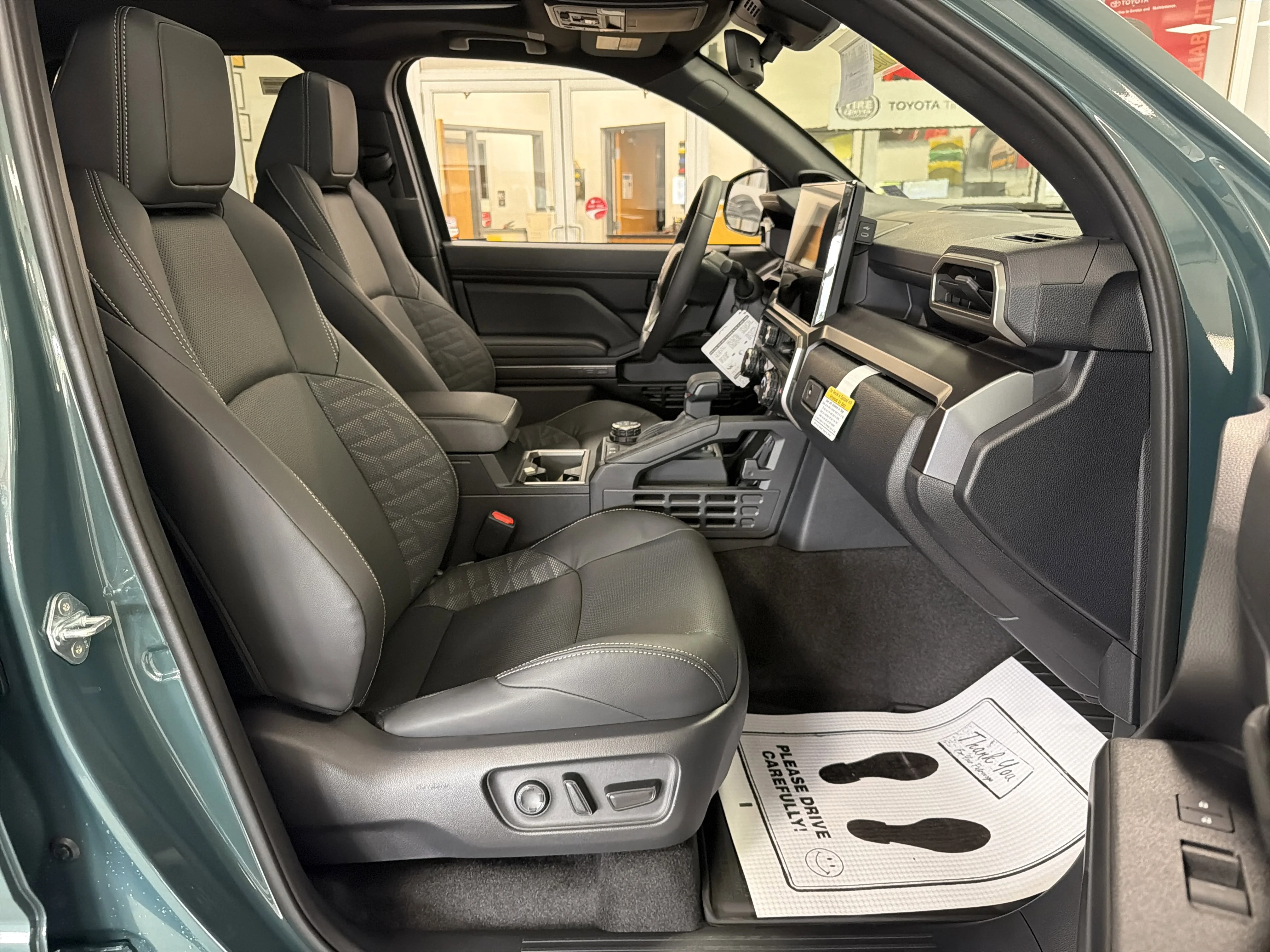 2026 Toyota 4Runner TRD Off-Road Premium - Photo 34