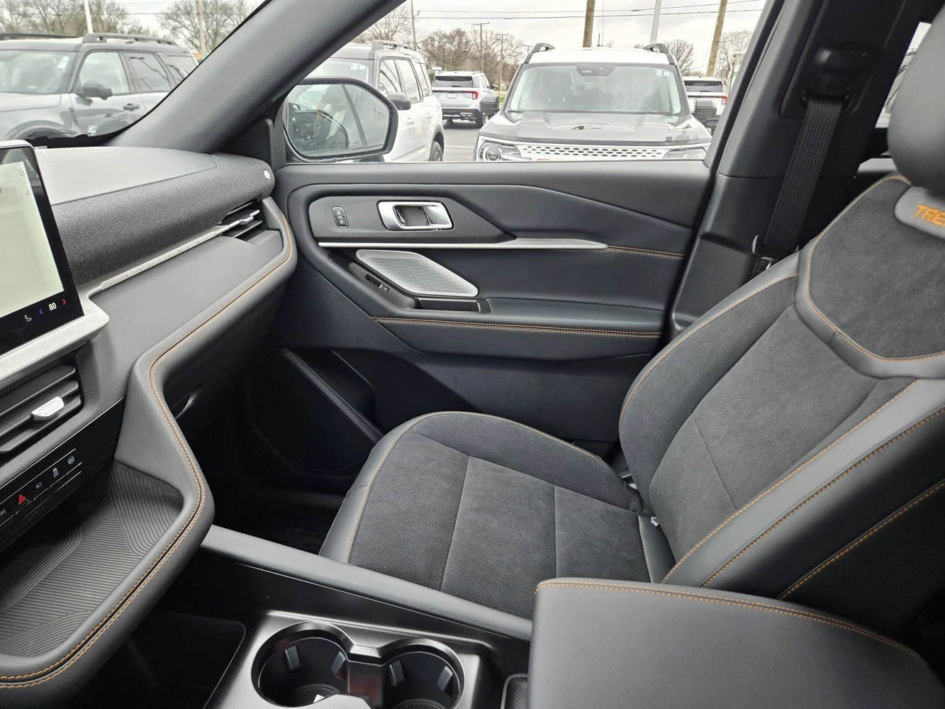 New 2026 Agate Black Metallic Ford Tremor image 11