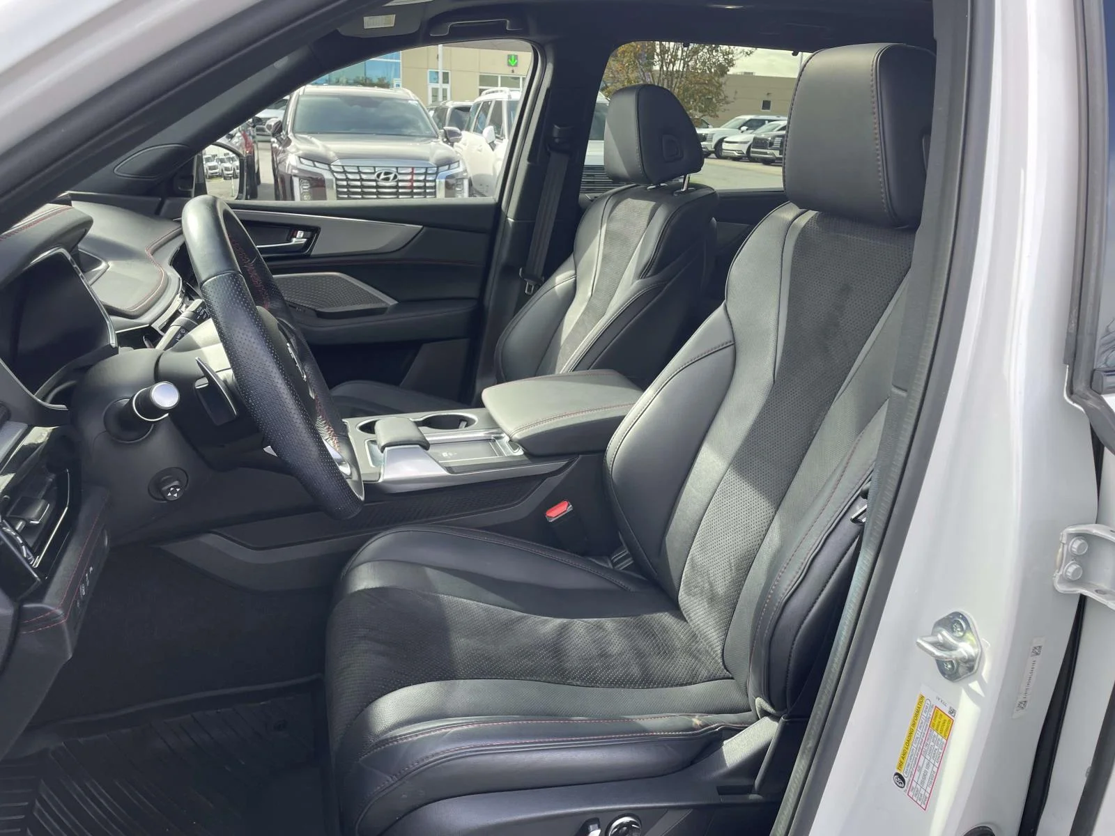 Used 2022 Platinum White Pearl Acura w/A-Spec Package image 9