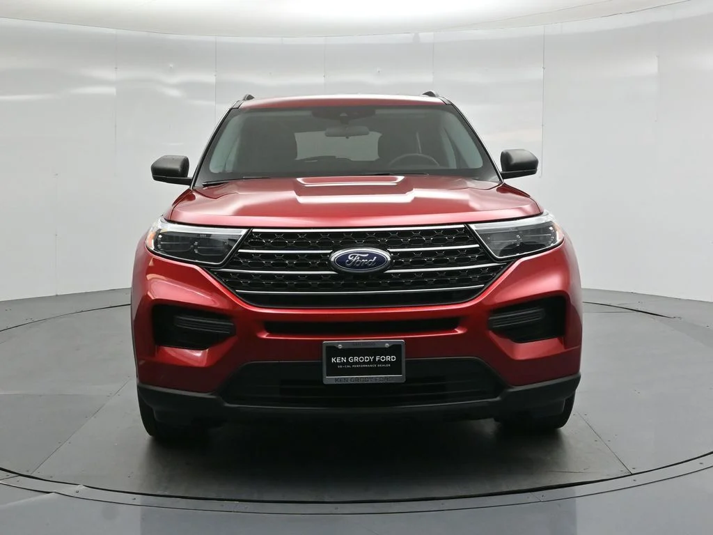 Used 2023 Red Ford XLT image 22