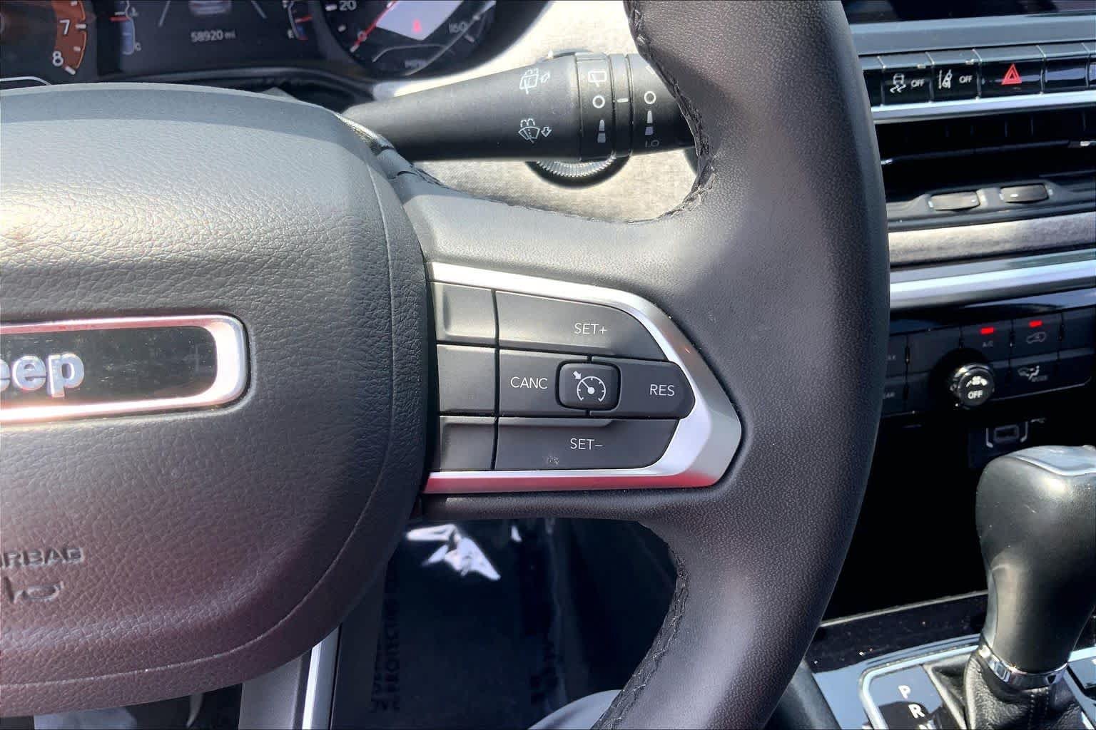 Used 2024 Bright White Clearcoat Jeep Latitude image 25