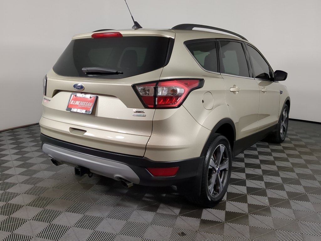 Used 2018 White Gold Metallic Ford SEL image 10