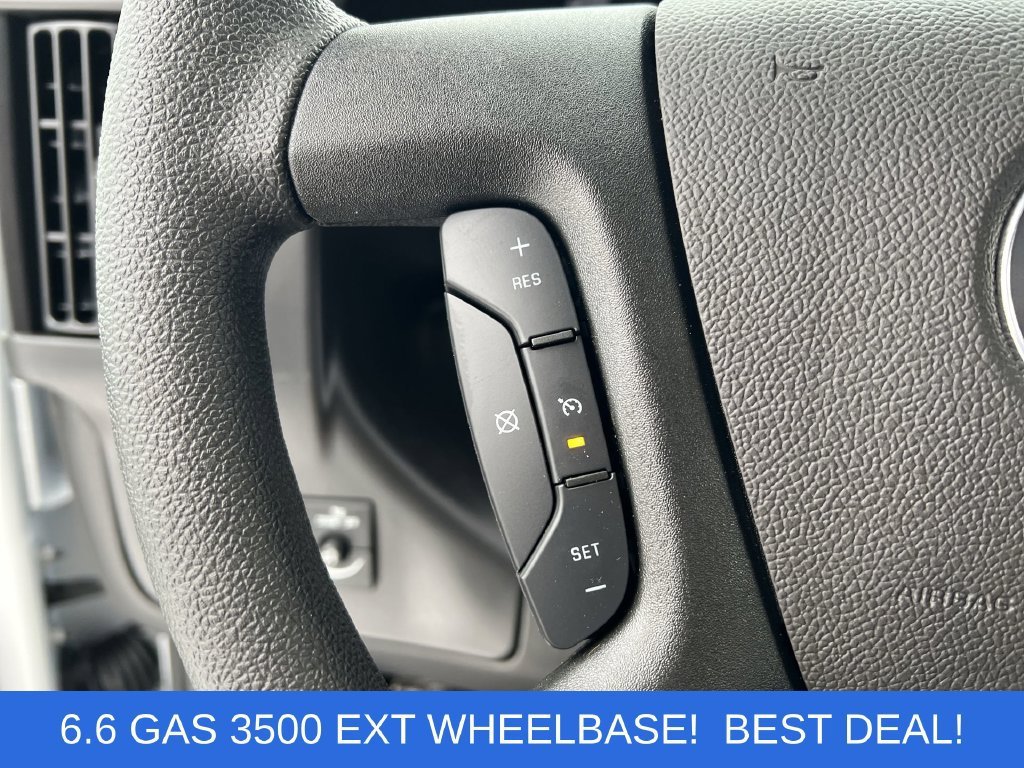 2025 Chevrolet Express Cargo Work Van - Photo 20