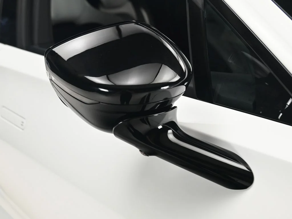 New 2026 Lunar White Aston Martin  image 30
