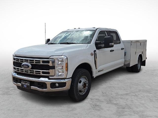 New 2025 Oxford White Ford F-350® XL image 30
