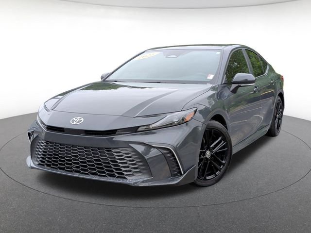 Certified Used 2025  Toyota SE image 1