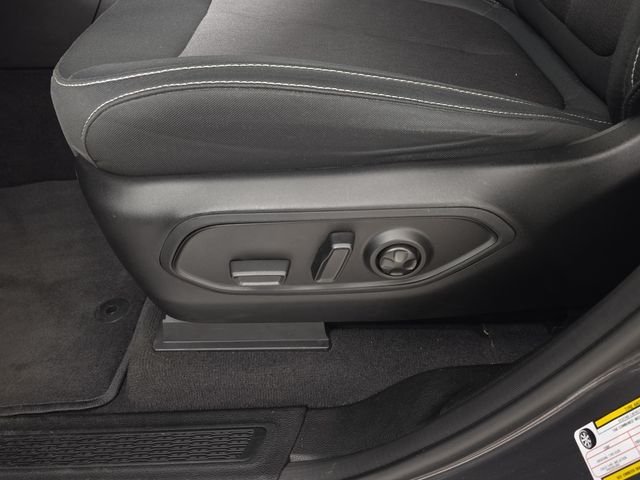 Used 2022 Gray Jeep Laredo image 24
