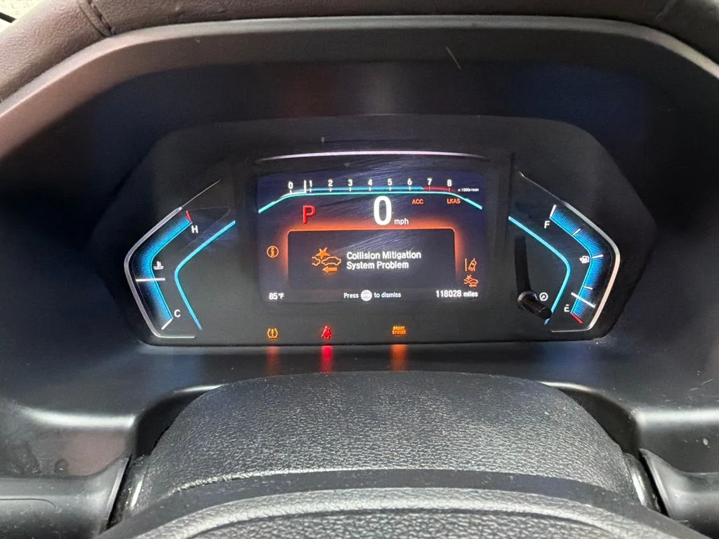 Used 2019 Lunar Silver Metallic Honda Elite image 26