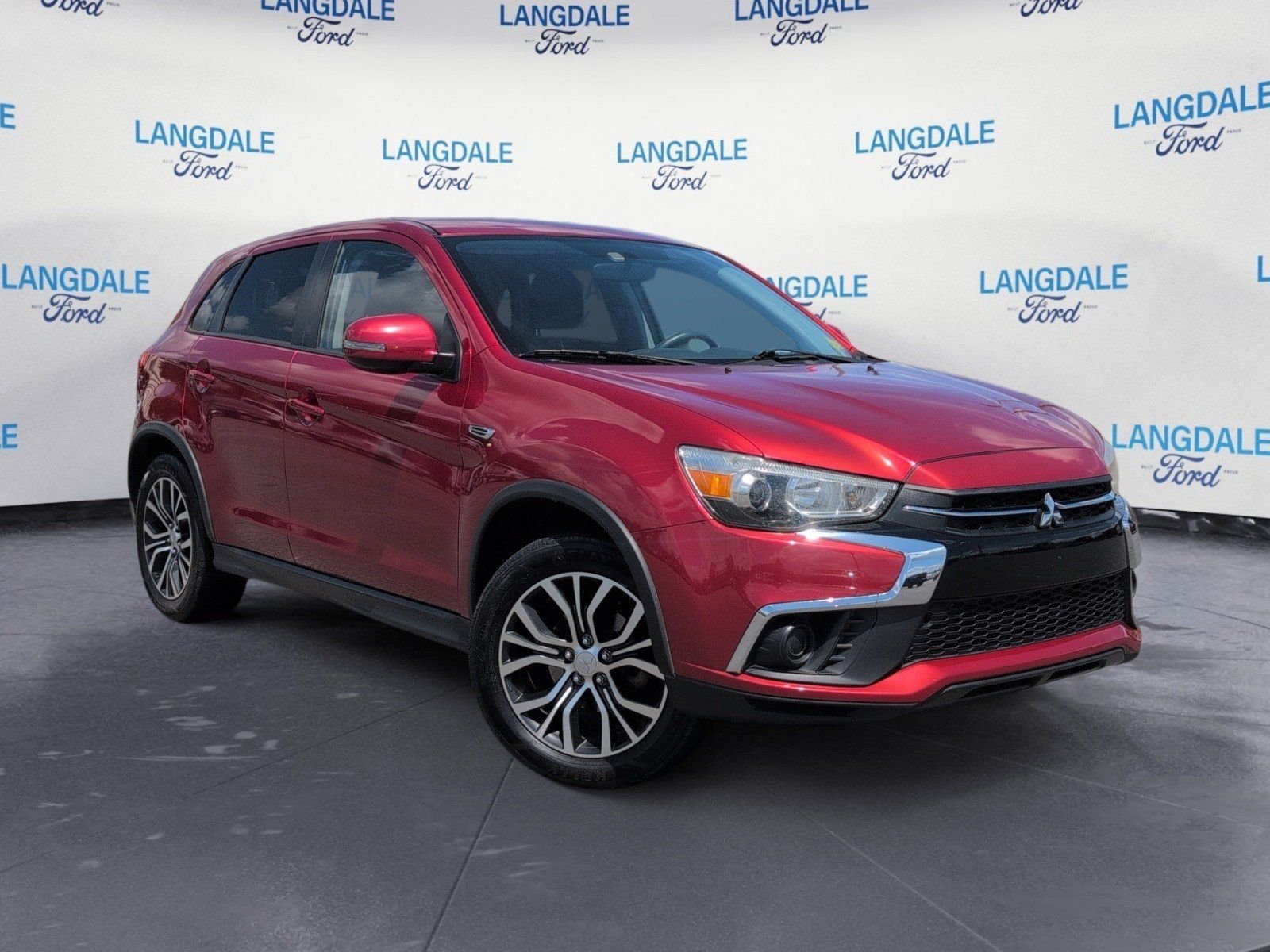Used 2019 Rally Red Metallic Mitsubishi 2.0 ES image 2