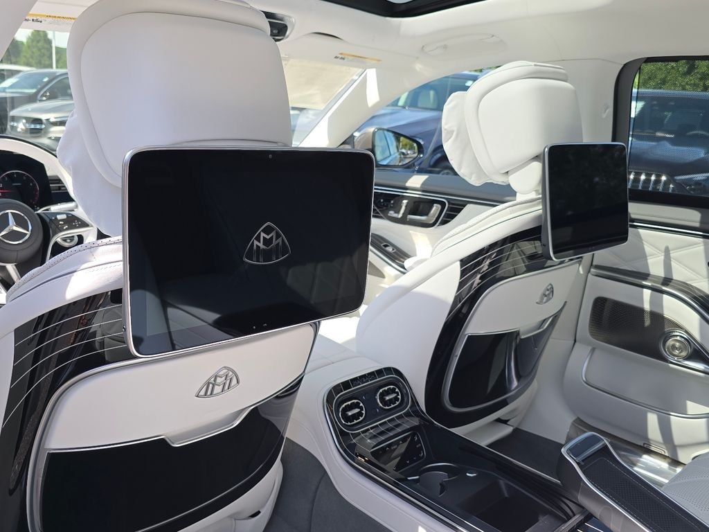 New 2027 Sonoran Brown Metallic Mercedes-Benz S 580 image 28