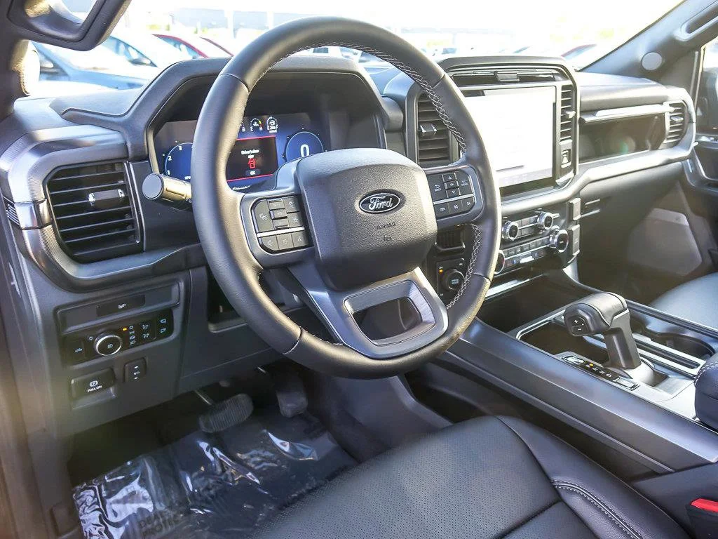 Used 2026 Agate Black Metallic Ford LARIAT image 13
