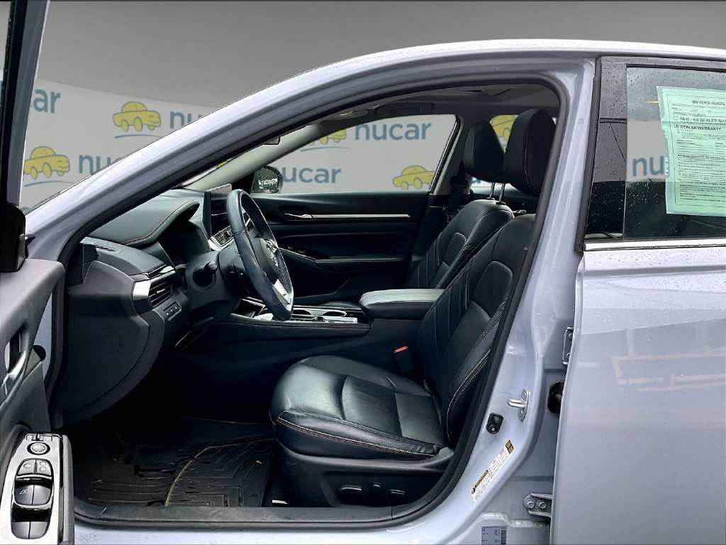 Used 2024 Gray Nissan 2.5 SR image 10