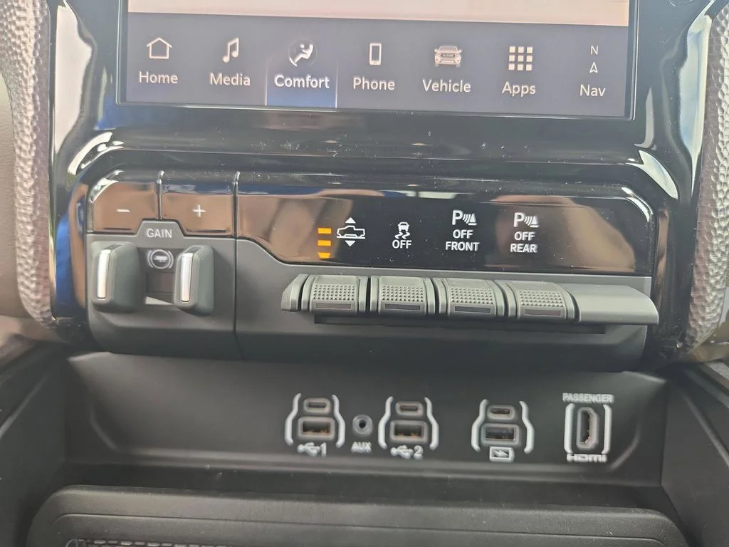 2026 RAM 1500 Limited Longhorn - Photo 17