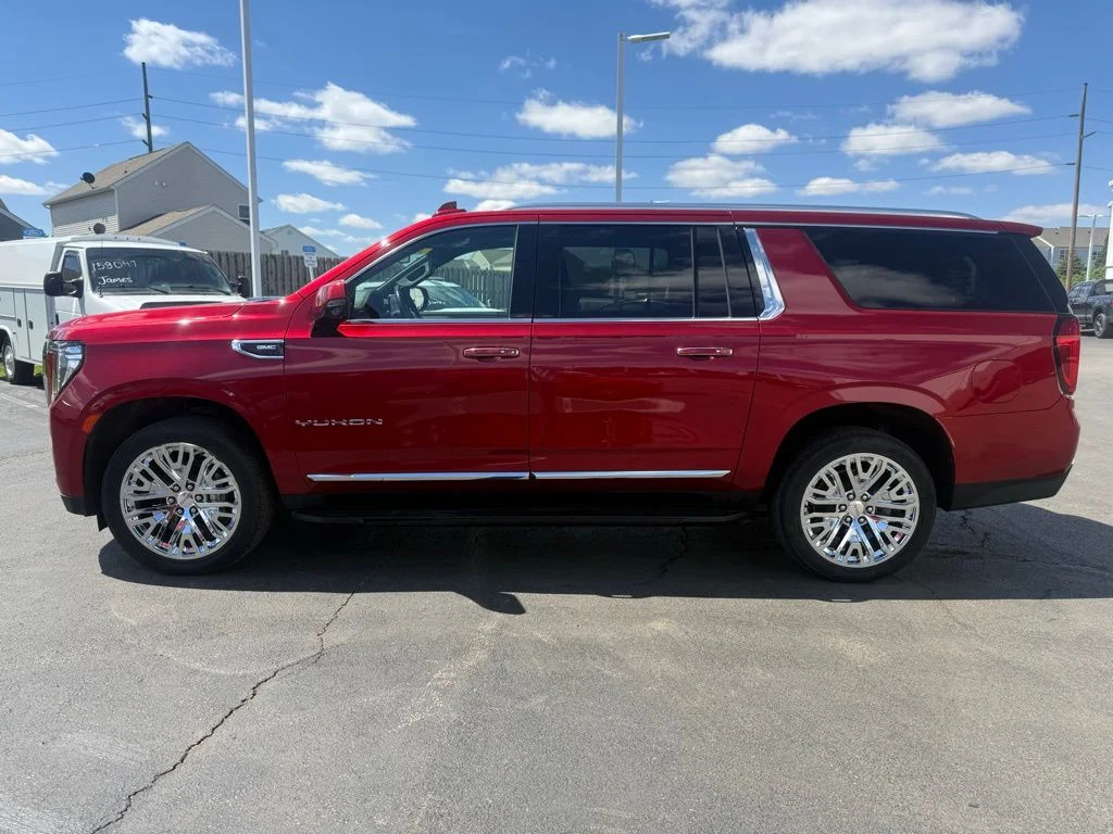 Used 2021 Red GMC SLT image 10