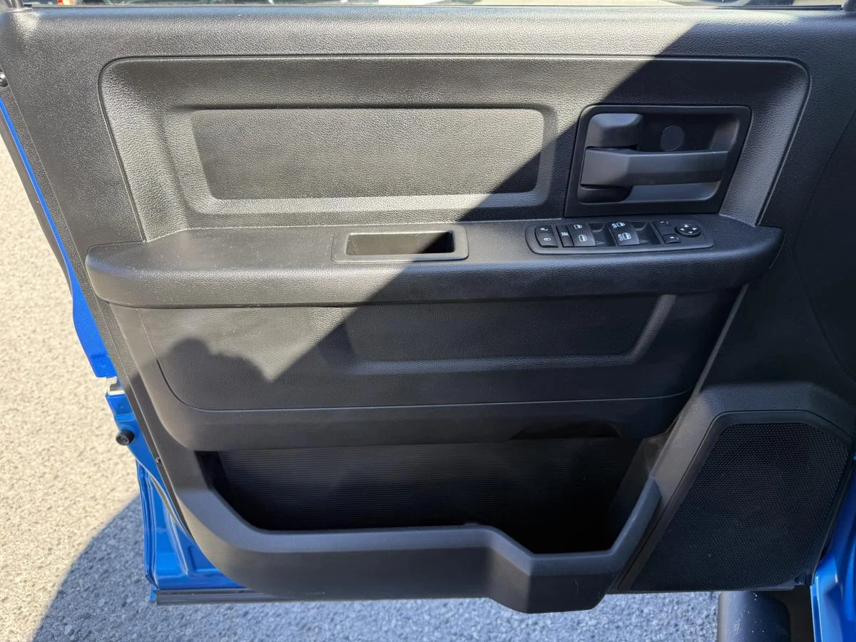 Used 2023 Blue RAM Express image 11