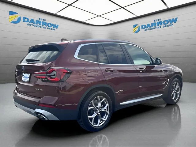Used 2022 Red BMW xDrive30i image 4