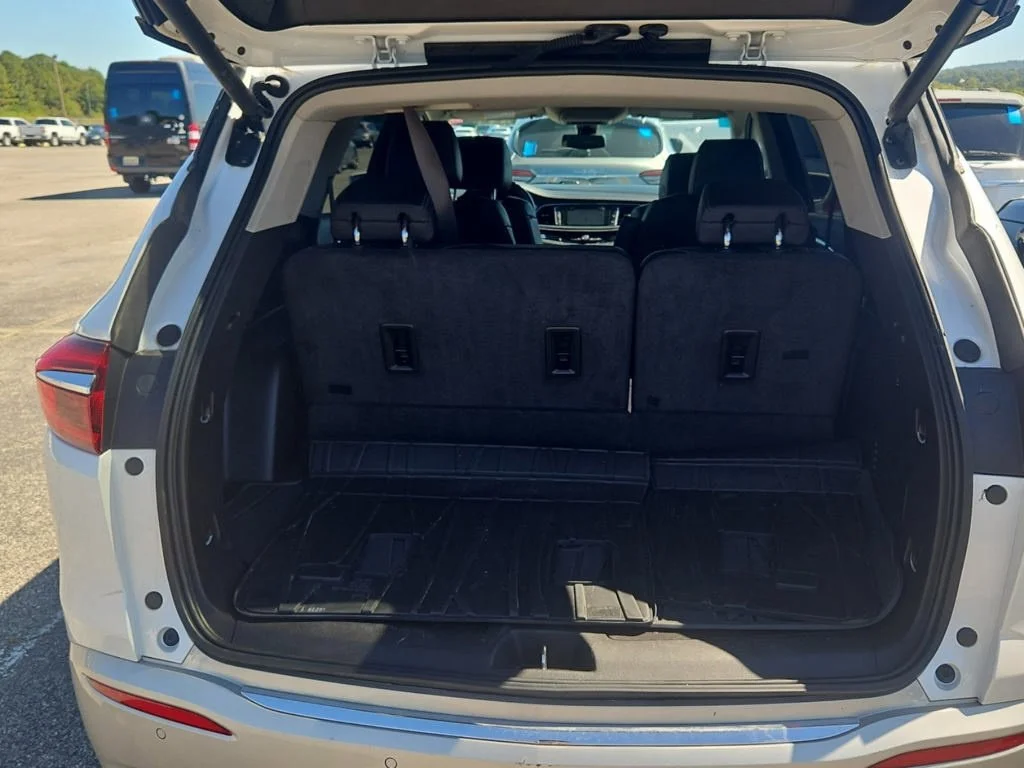 Used 2019 White Buick Avenir image 6