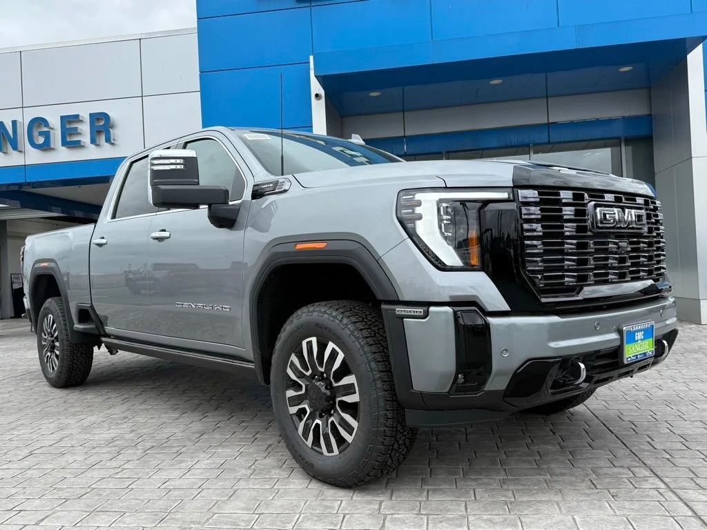 New 2026 Sterling Metallic GMC Denali Ultimate image 4