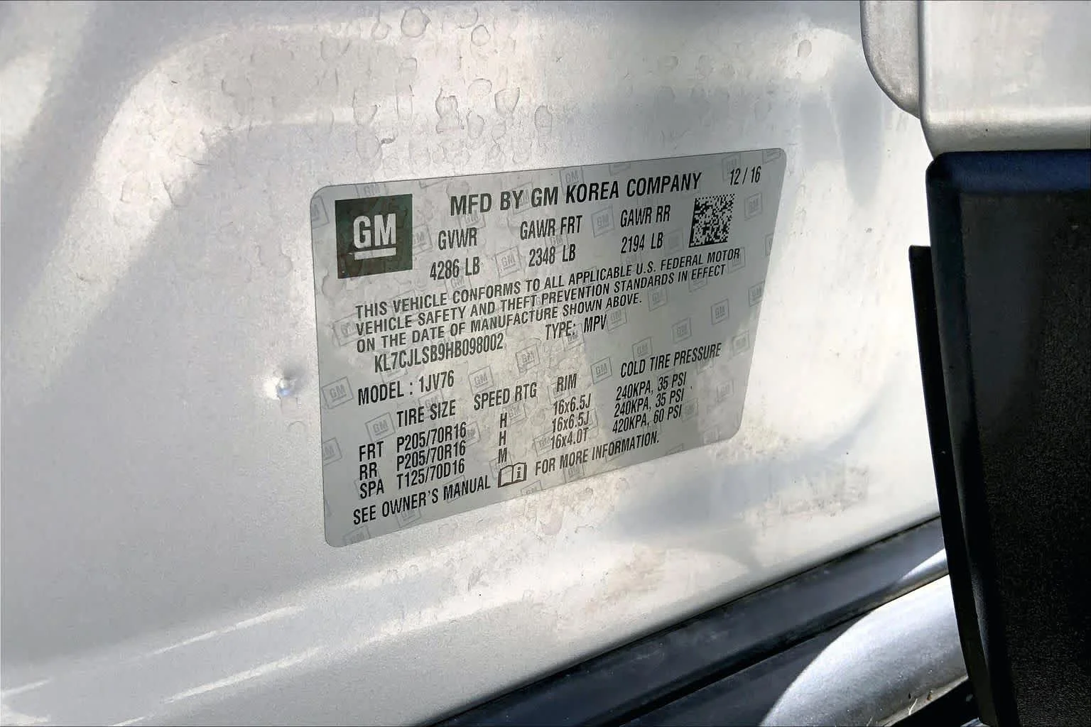 Used 2017 Silver Ice Metallic Chevrolet LT image 37