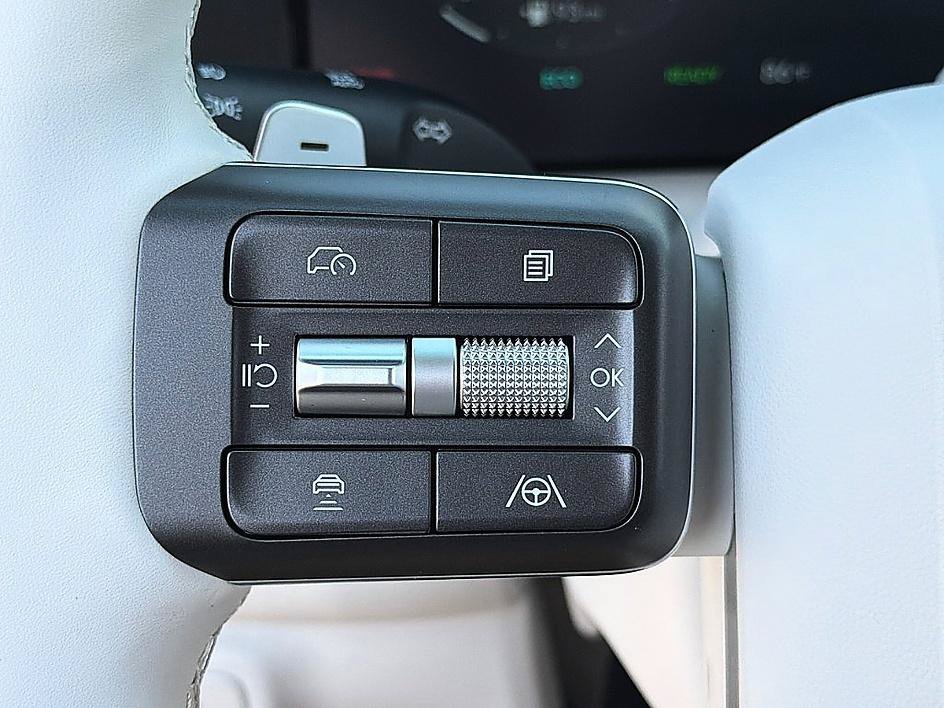 New 2027 Ecotronic Gray Pearl Hyundai Limited 7P image 13