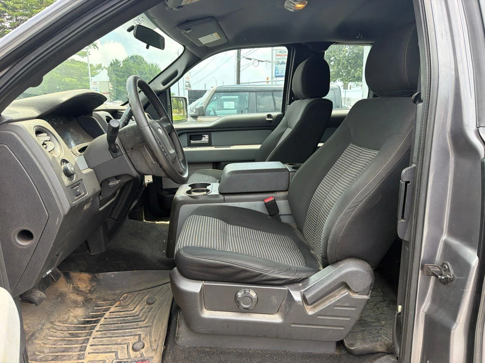 Used 2014  Ford STX image 8