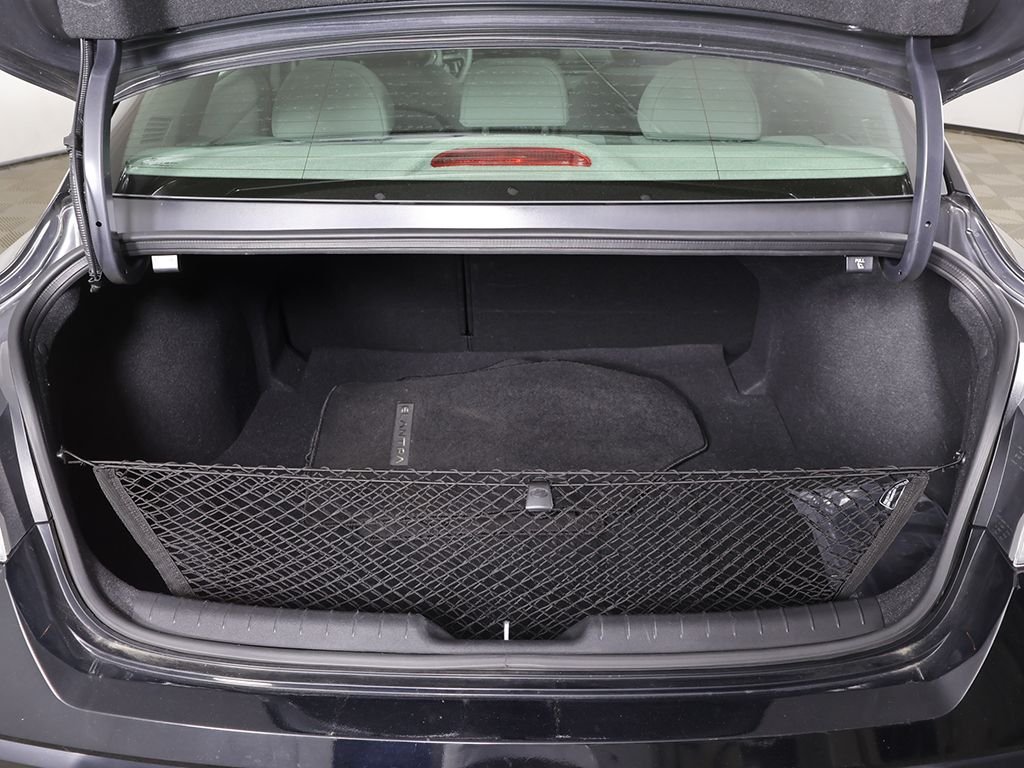 2024 Hyundai Elantra SEL - Photo 18