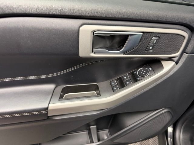 Certified Used 2021 Agate Black Metallic Ford XLT image 15