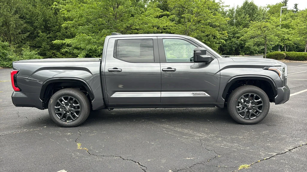 New 2026 Gray Toyota Platinum image 33
