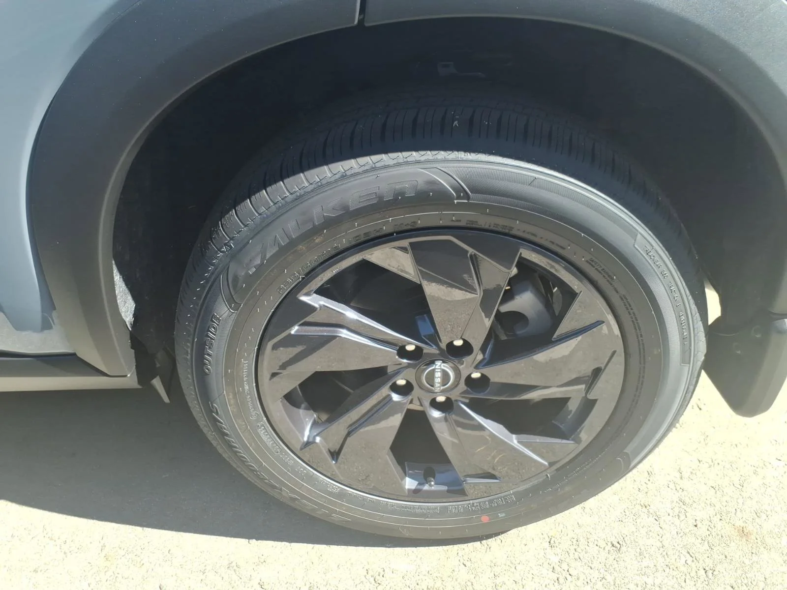 New 2026 Boulder Gray Pearl Nissan SV image 12
